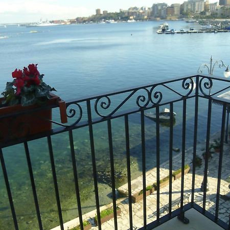 Albergo Del Sole Taranto Kültér fotó