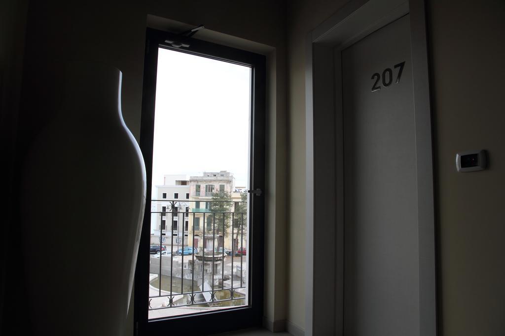 Albergo Del Sole Taranto Kültér fotó