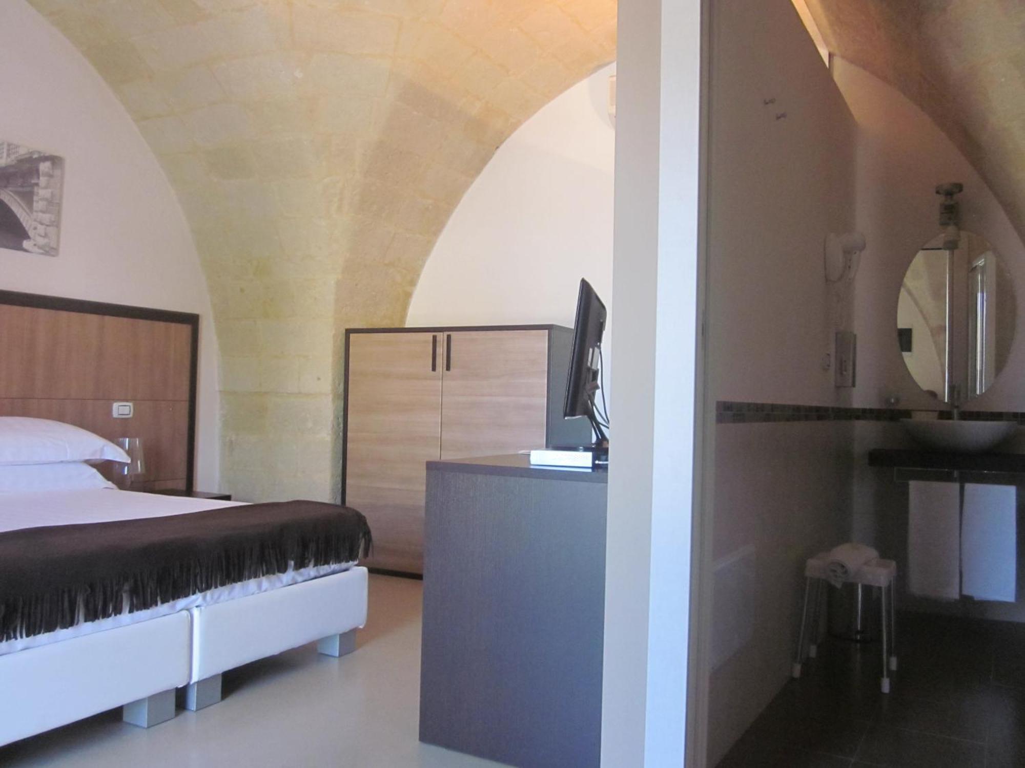 Albergo Del Sole Taranto Kültér fotó
