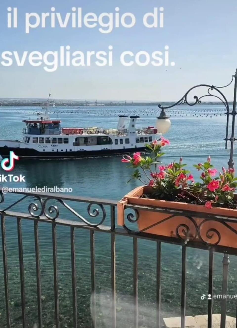 Albergo Del Sole Taranto Kültér fotó