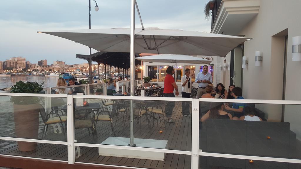 Albergo Del Sole Taranto Kültér fotó