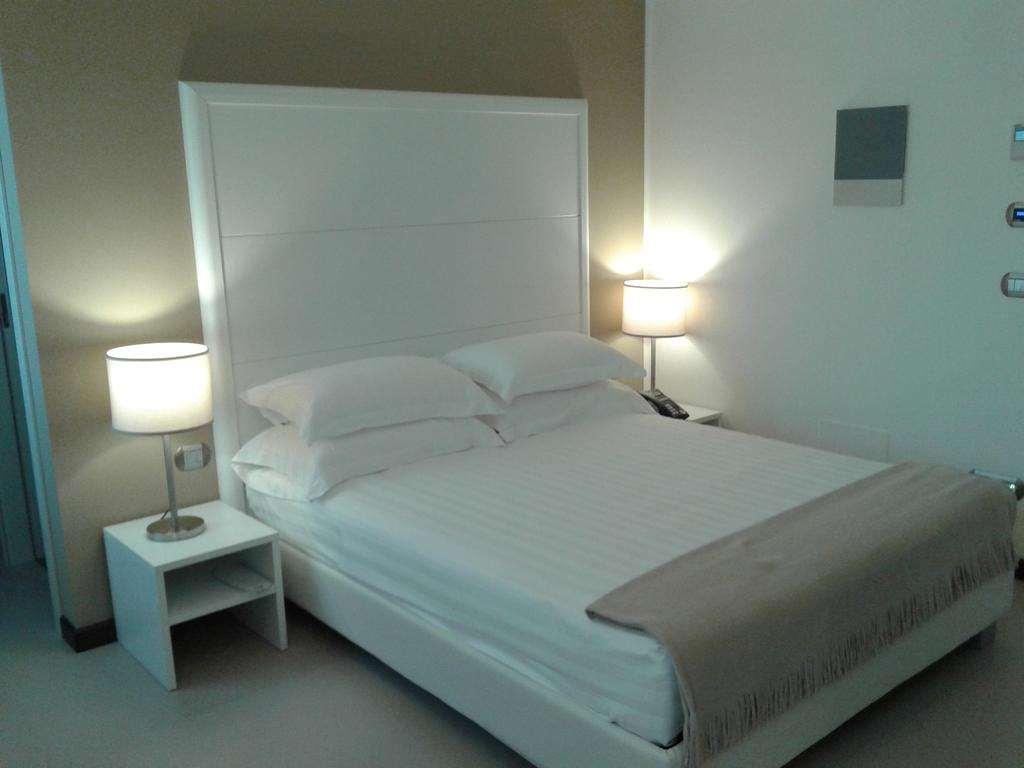 Albergo Del Sole Taranto Szoba fotó